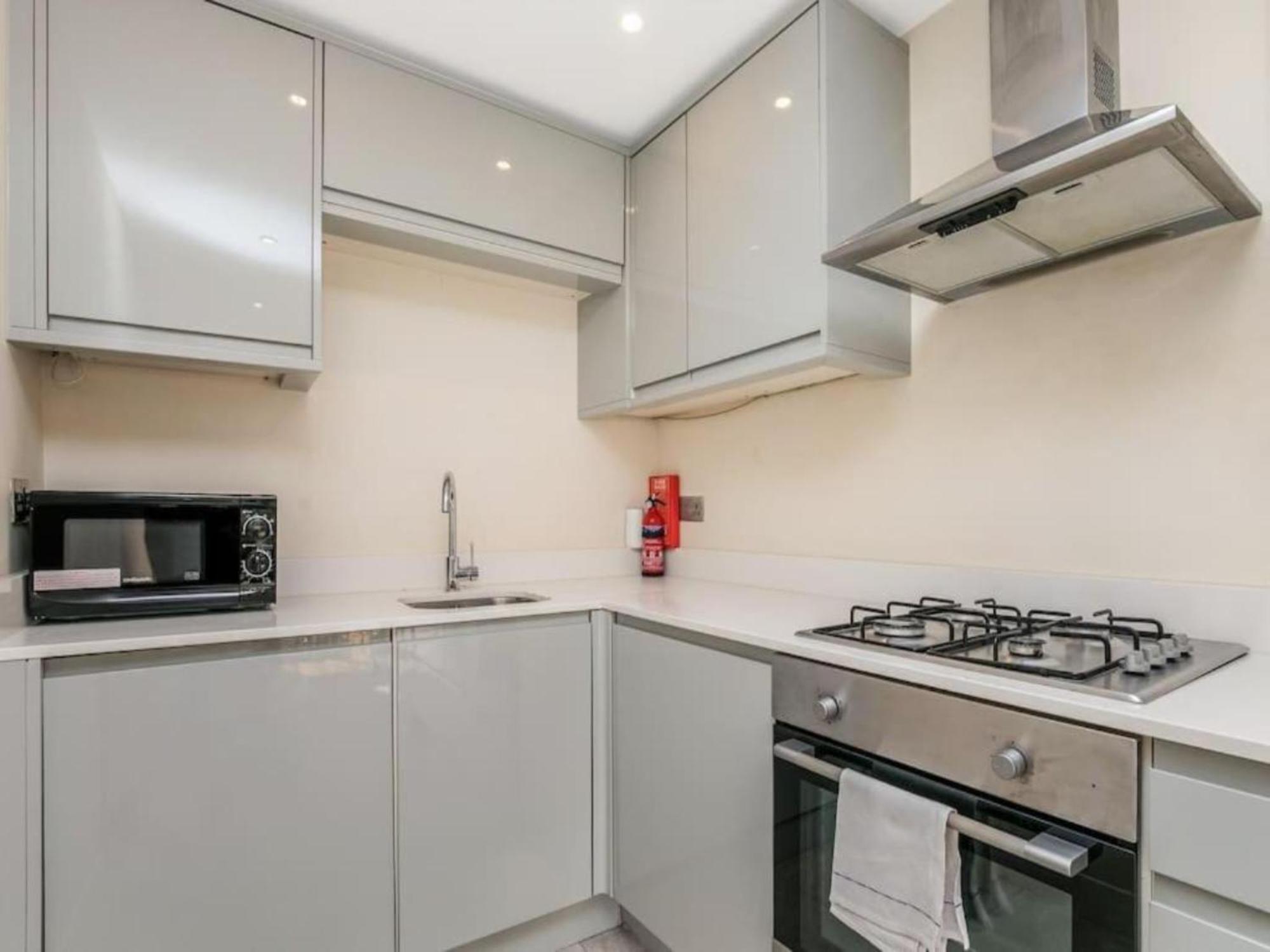 Pass The Keys Ealing Queen Of The Suburbs 2Bd Apartment London Luaran gambar