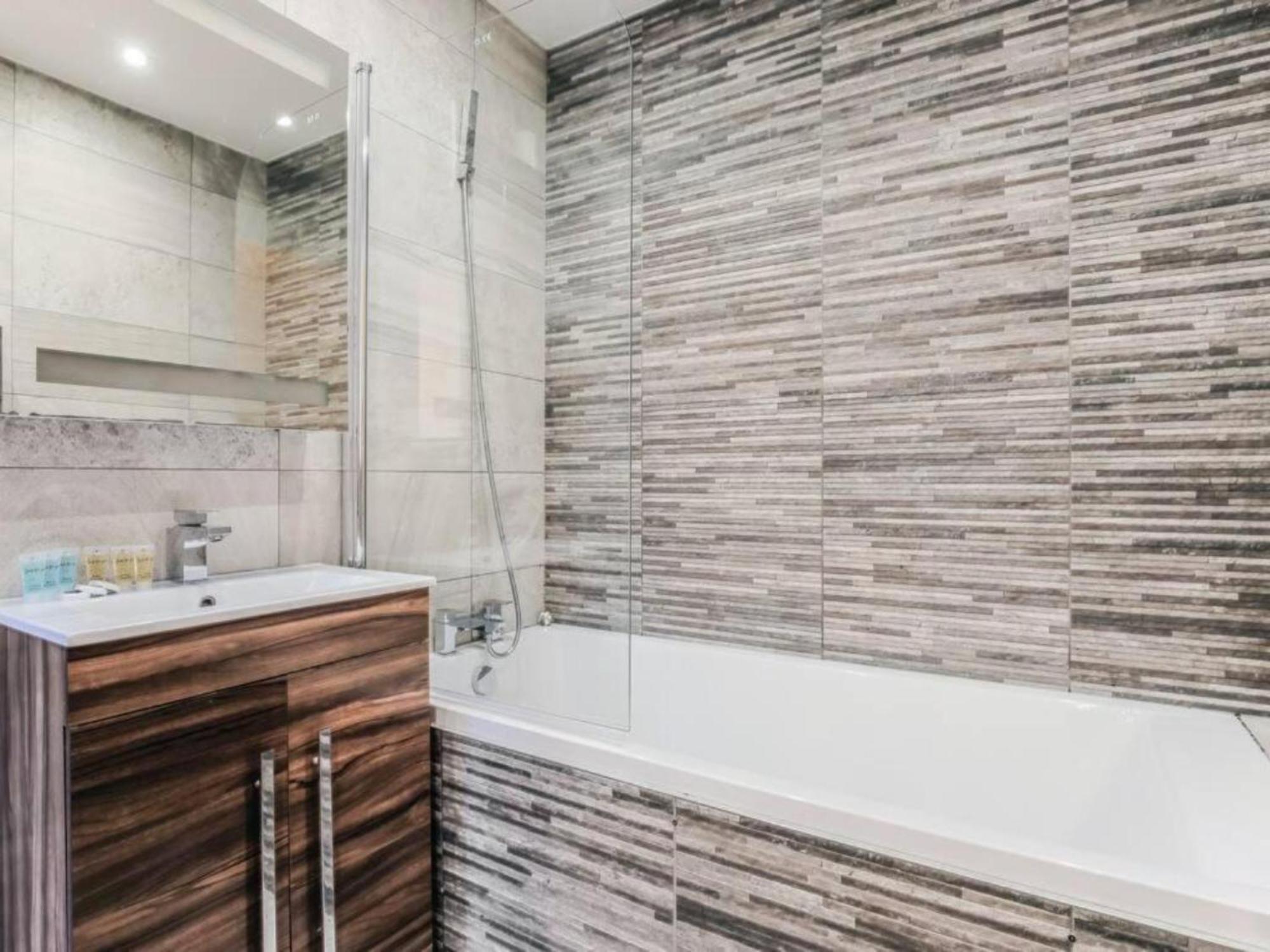 Pass The Keys Ealing Queen Of The Suburbs 2Bd Apartment London Luaran gambar